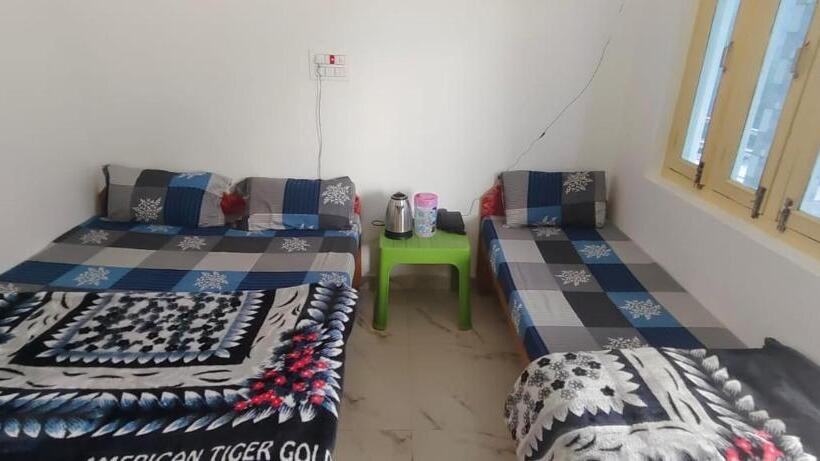 בית מלון כפרי Surya Palace & Restaurant