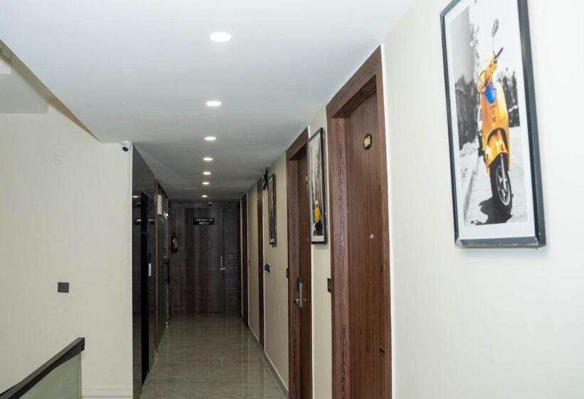 Отель W Grand A Boutique