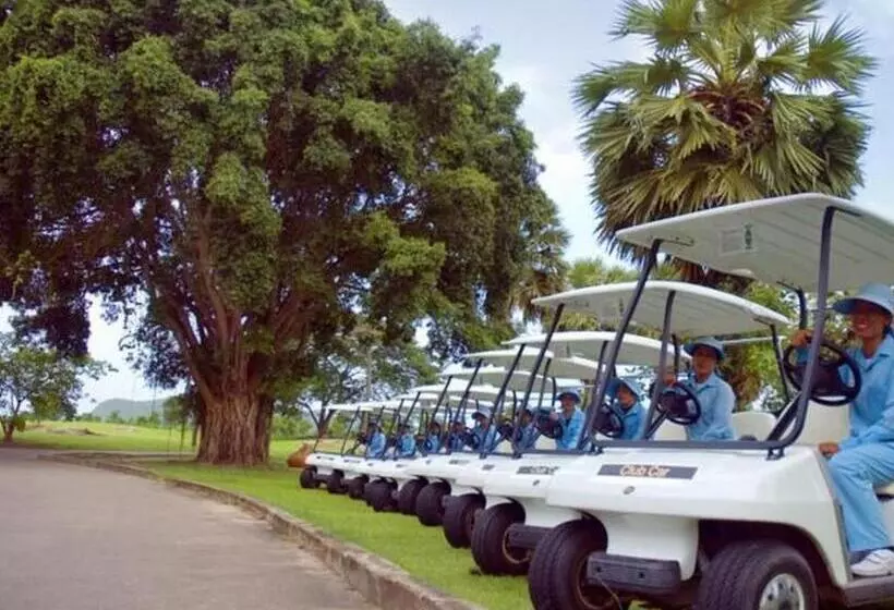 Lake View Hotel And Golf Club