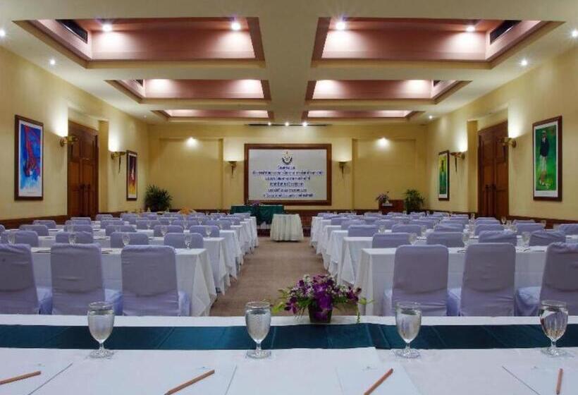 Lake View Hotel And Golf Club