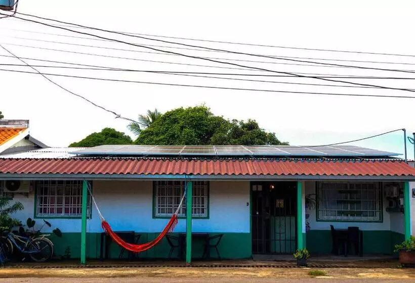 ペンション Hostal Síndigo