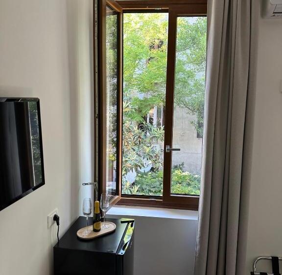 پانسیون Il Glicine