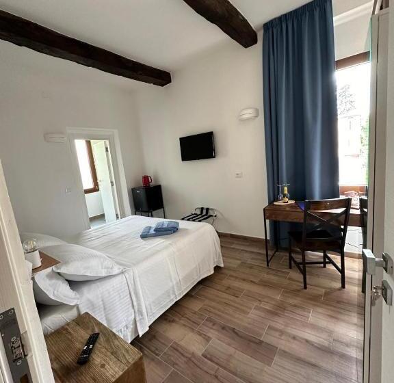 پانسیون Il Glicine