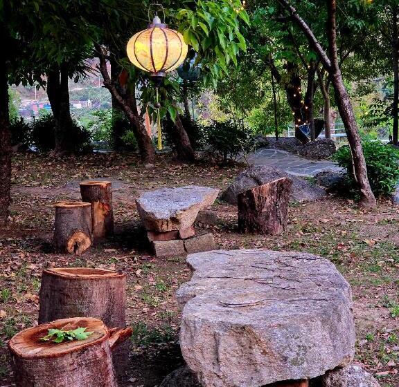 리조트 Aarin Retreatt