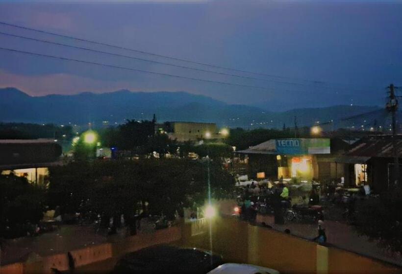 Snow View Hotel Kasese