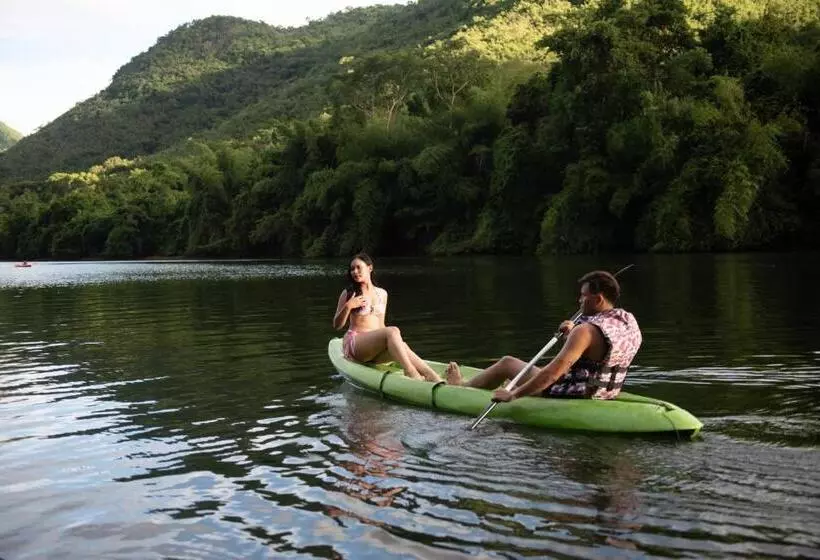 The Good View Erawan Resort
