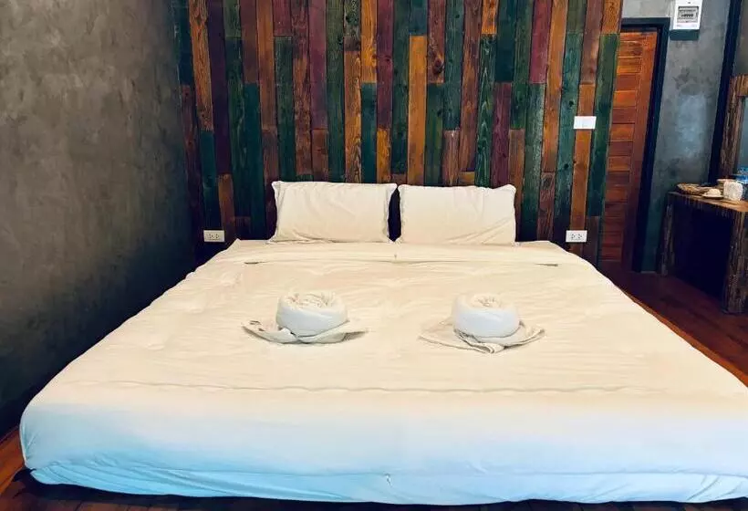 The Good View Erawan Resort