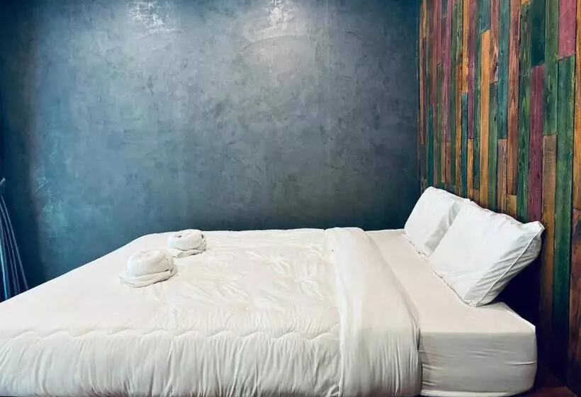 The Good View Erawan Resort