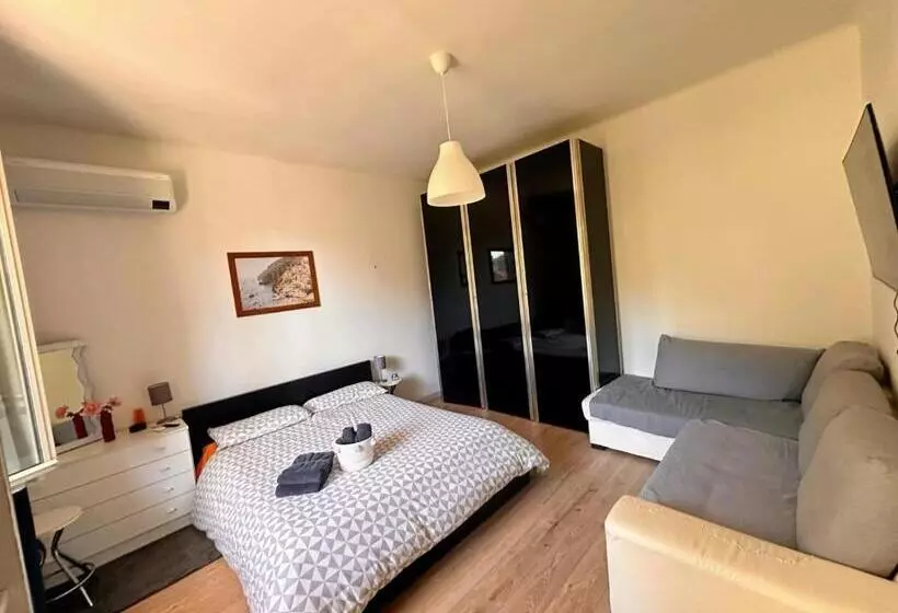 Adora B&b