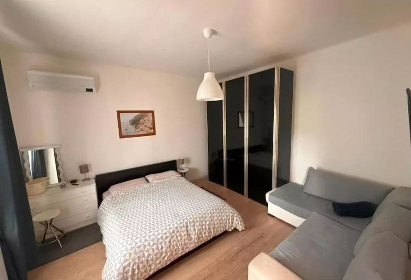 Adora B&b