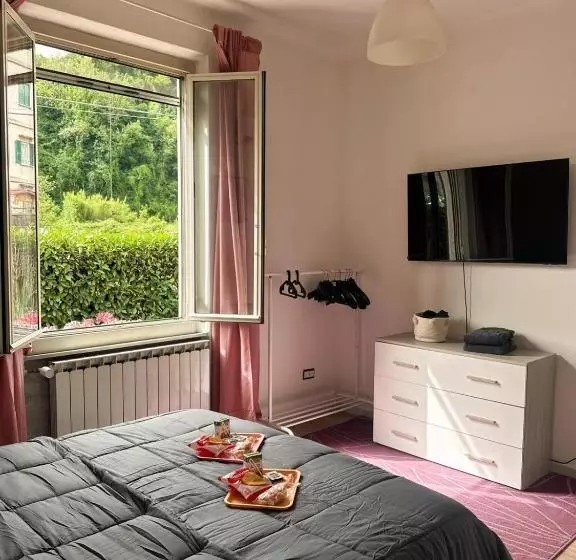 Adora B&b