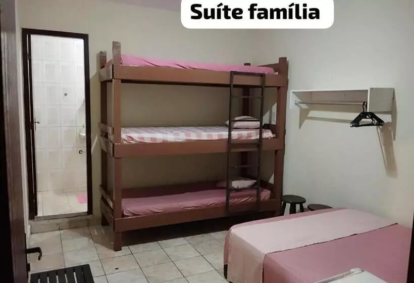 ユースホステル Suítes Dutrevo