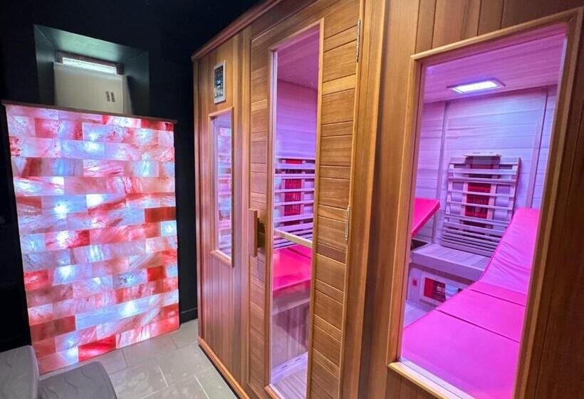 مبيت وإفطار Eden De Roques