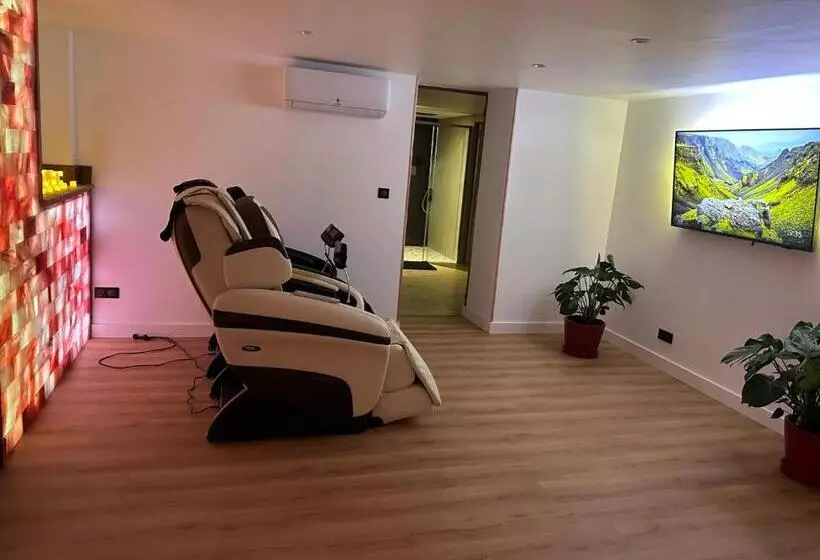 ベッドアンドブレックファースト Eden De Roques