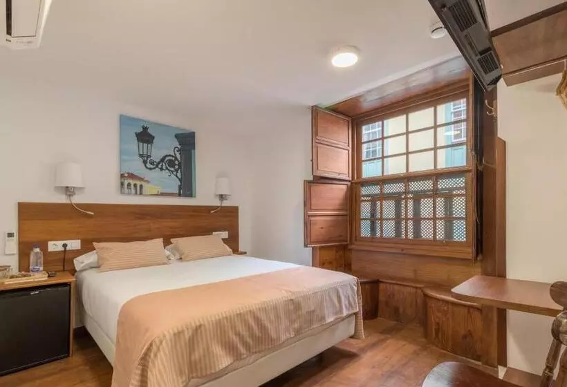 Aamiaismajoitus (B&B) Holiday Time Calle Real