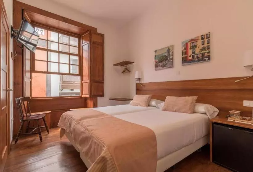 Aamiaismajoitus (B&B) Holiday Time Calle Real