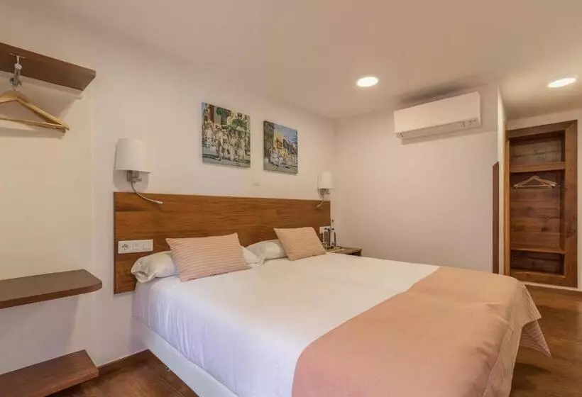 Aamiaismajoitus (B&B) Holiday Time Calle Real