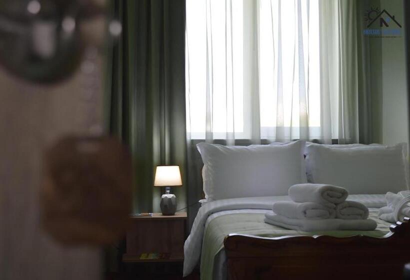 Nocleg ze śniadaniem Nikolyans Guesthouse