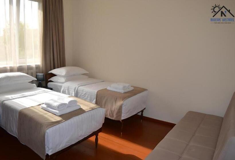 Nocleg ze śniadaniem Nikolyans Guesthouse