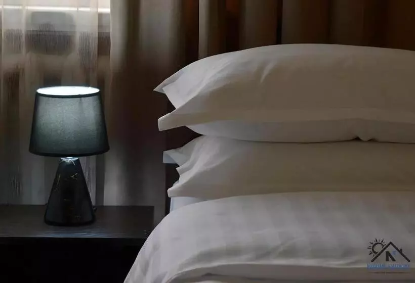 ベッドアンドブレックファースト Nikolyans  Guesthouse