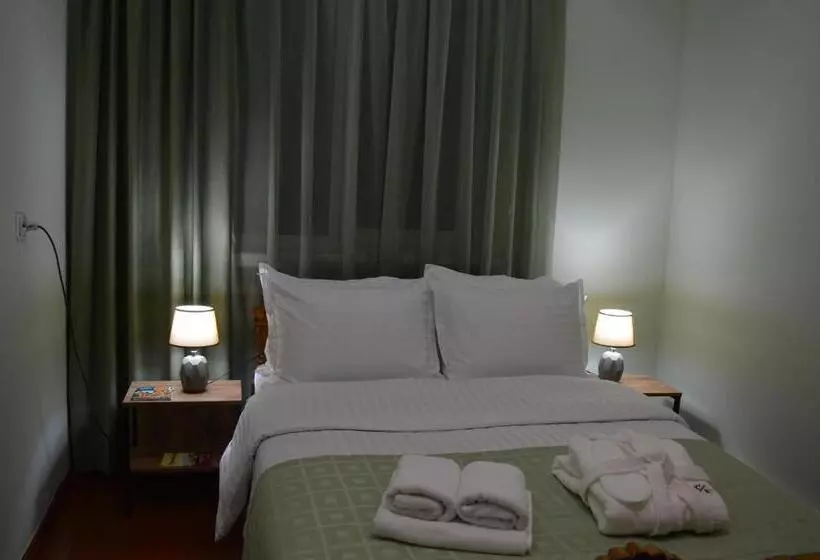 ベッドアンドブレックファースト Nikolyans  Guesthouse