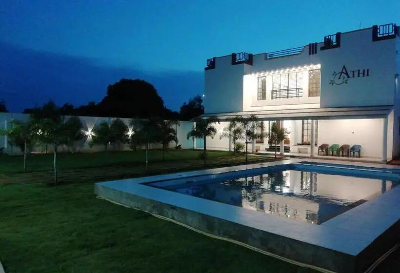 ホテル Athi Farm House