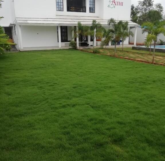 هتل Athi Farm House