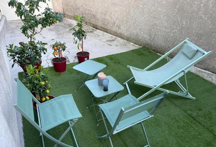 هتل La Chambre Verte Du Gite De Vendome