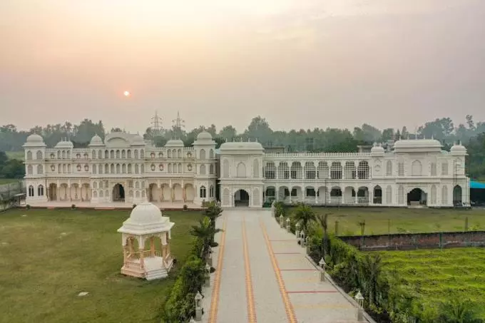 ホテル Kairvi Fort Resort