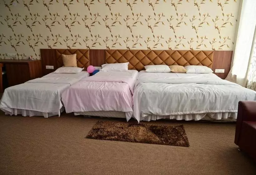 Hotel Karan