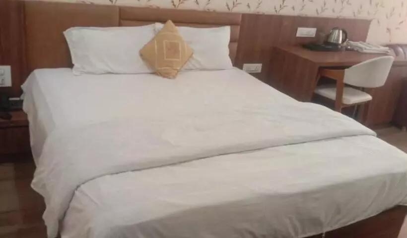 Hotel Karan
