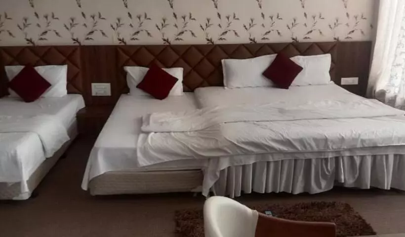 Hotel Karan