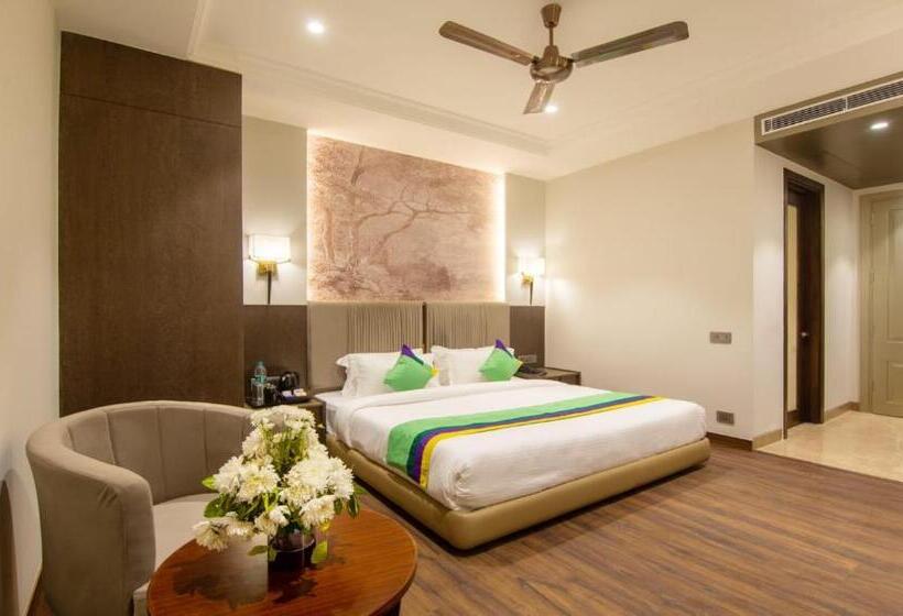 Отель Karlton Inn