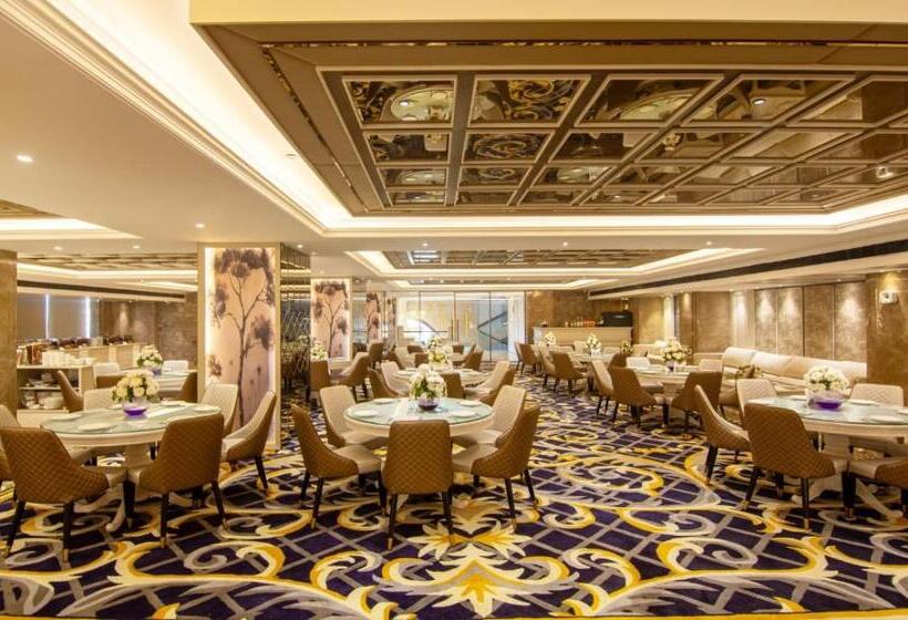 Отель Karlton Inn