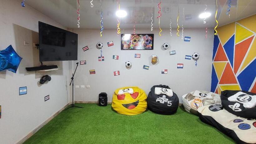 هتل Las Aguas Studios