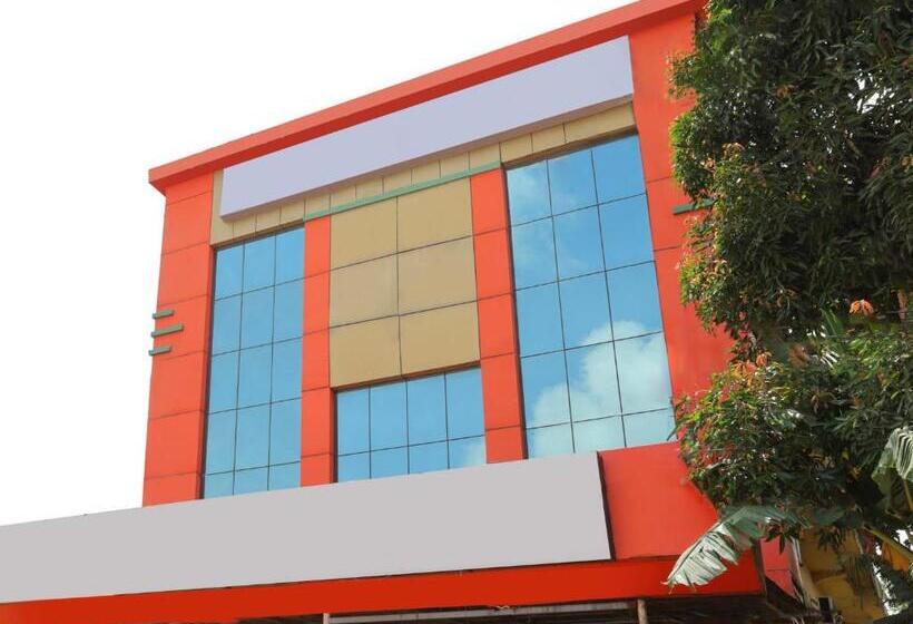 Hotel O Nila Tourist Home