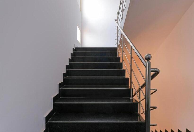 Hotel O Nila Tourist Home