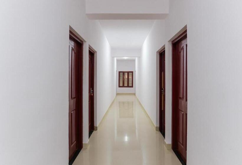 Hotel O Nila Tourist Home