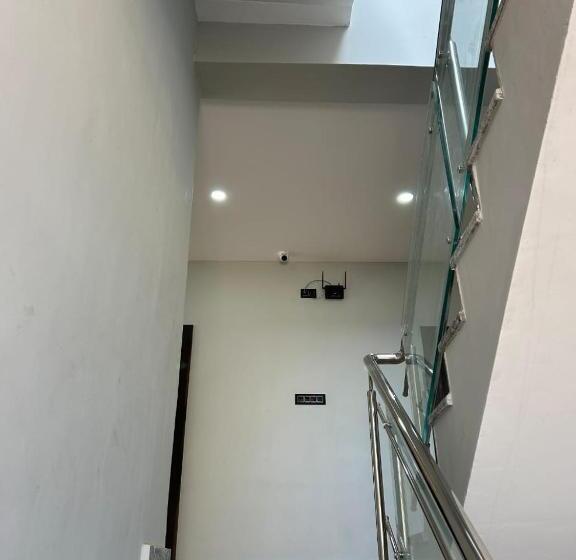 Hotel Padmakar Kashi