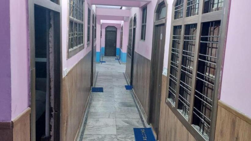 Hotel Parkdeep And Restaurant