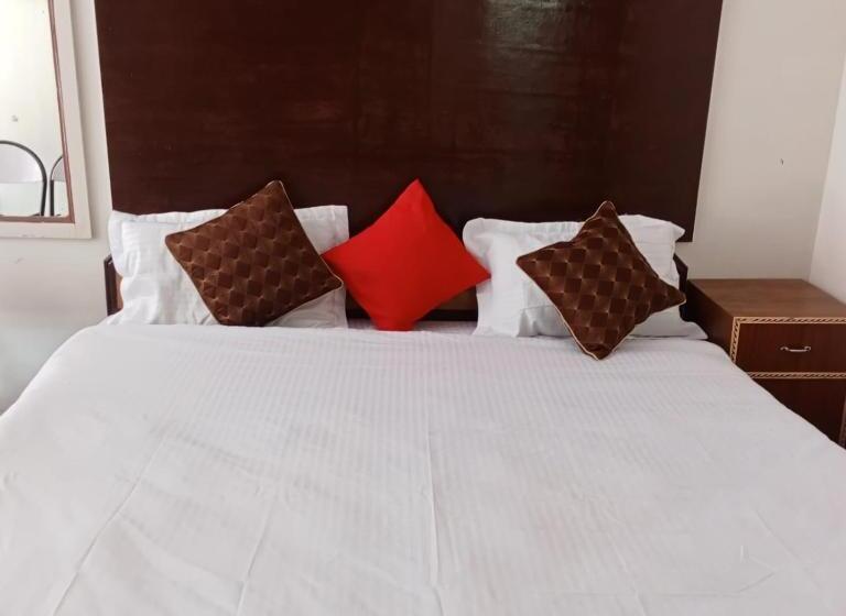 Hotel Parkdeep And Restaurant