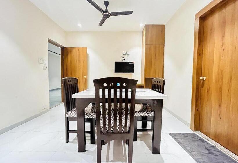 Hotel Ruby Loadging & Boarding