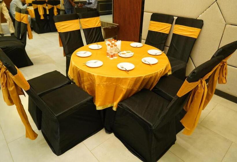 בית מלון כפרי Stay Well Zirakpur