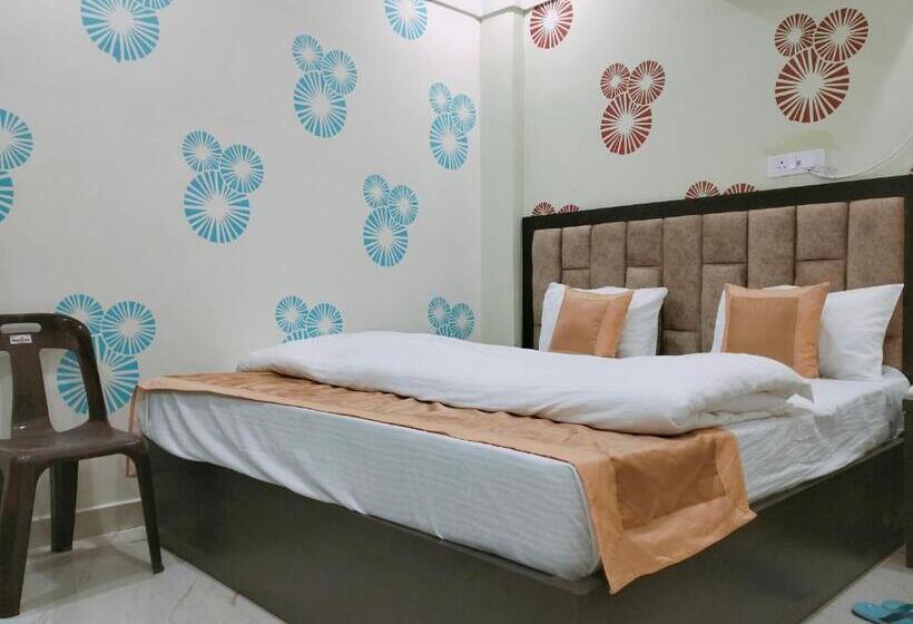 Super Hotel O Ayodhya