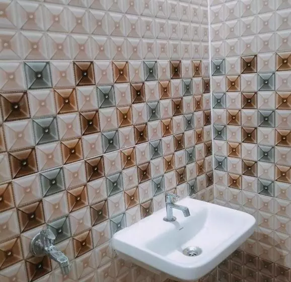 Super Hotel O Ayodhya