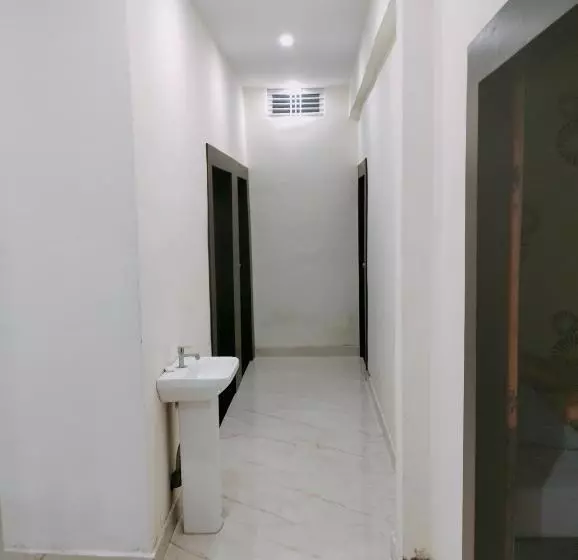 Super Hotel O Ayodhya