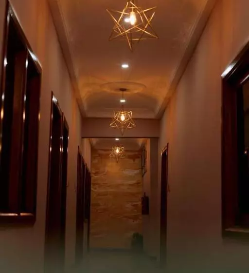 Majatalo 247 Executive Lodge