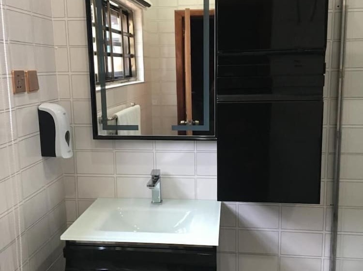 פנסיון 247 Executive Lodge