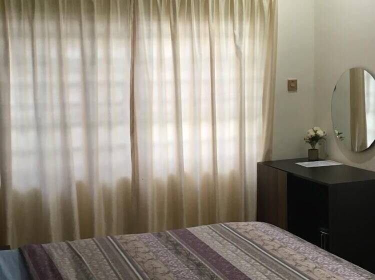 פנסיון 247 Executive Lodge