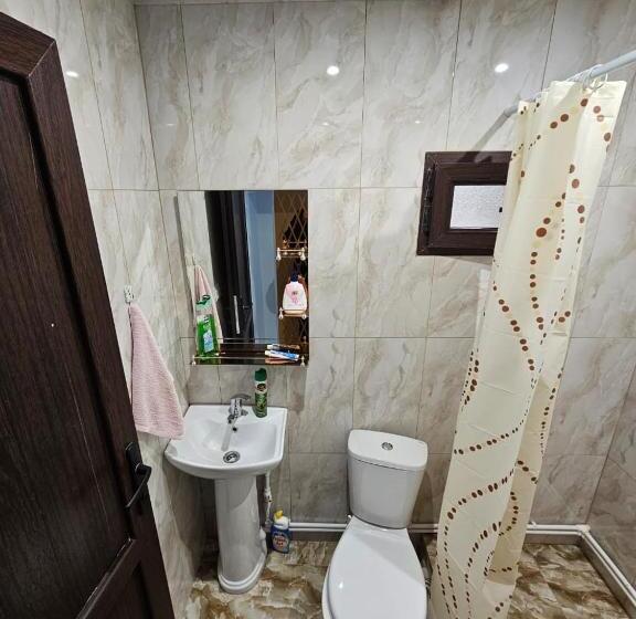 膳宿费 Family House